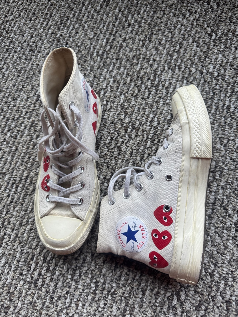 Converse x Comme des garçons. White with Red Hearts. W7, M6.